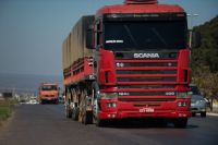 caminhoes_transporte_de_cargas010720143046.jpg